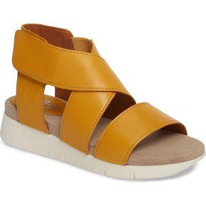 Bos. & Co. Piper Wedge Sandal